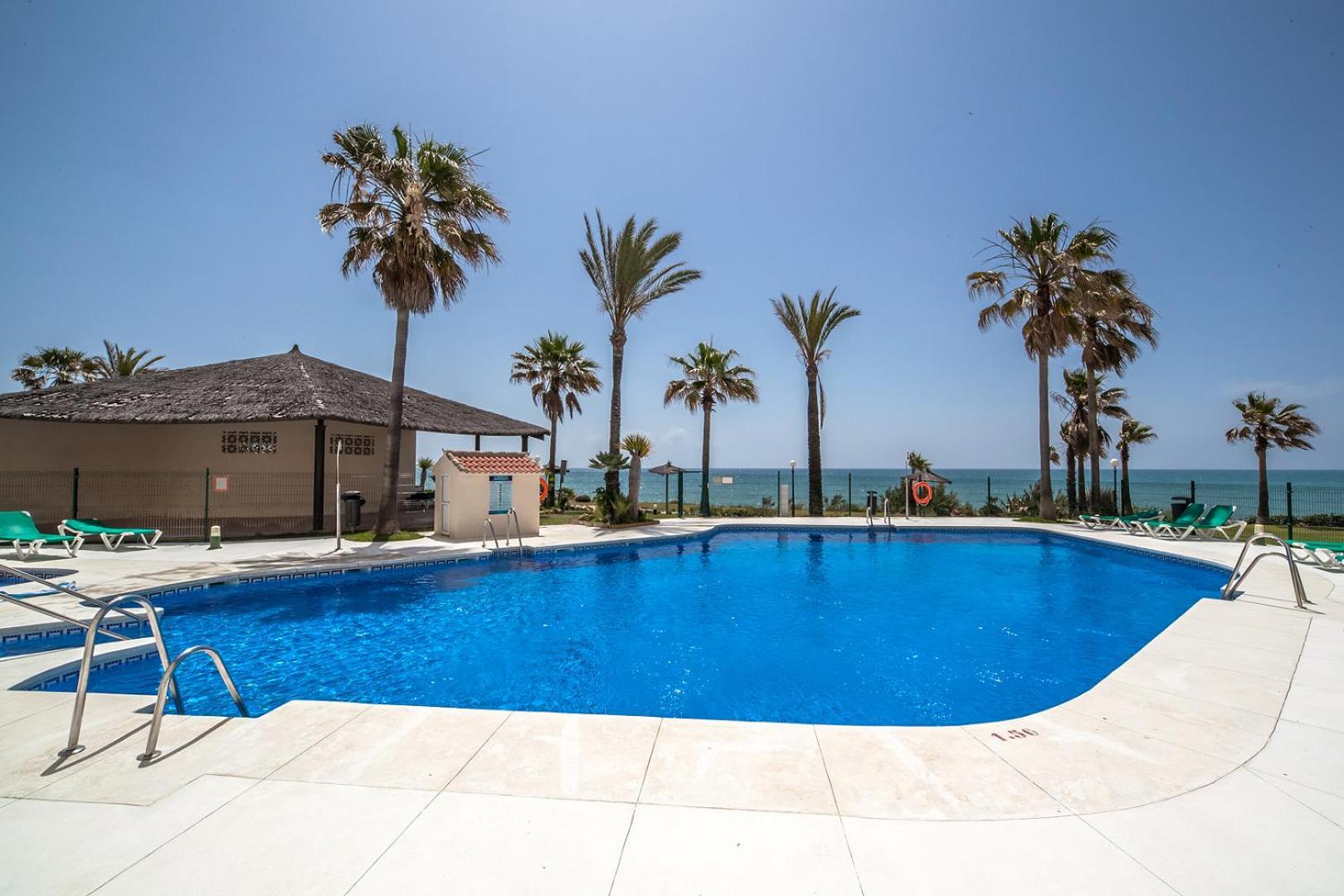 El Mirador De Bermuda Beach Apartment เอสเตโปนา ภายนอก รูปภาพ