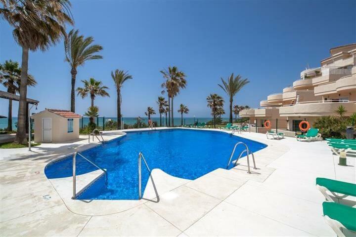 El Mirador De Bermuda Beach Apartment เอสเตโปนา ภายนอก รูปภาพ